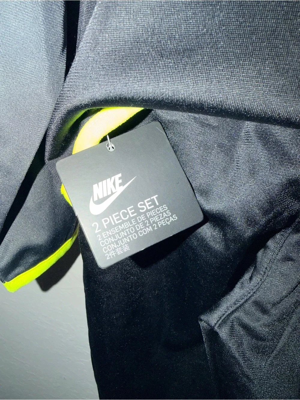 Nike Boys 2T Tracksuit 2-Piece Jacket & Pants Black Volt Green NWT